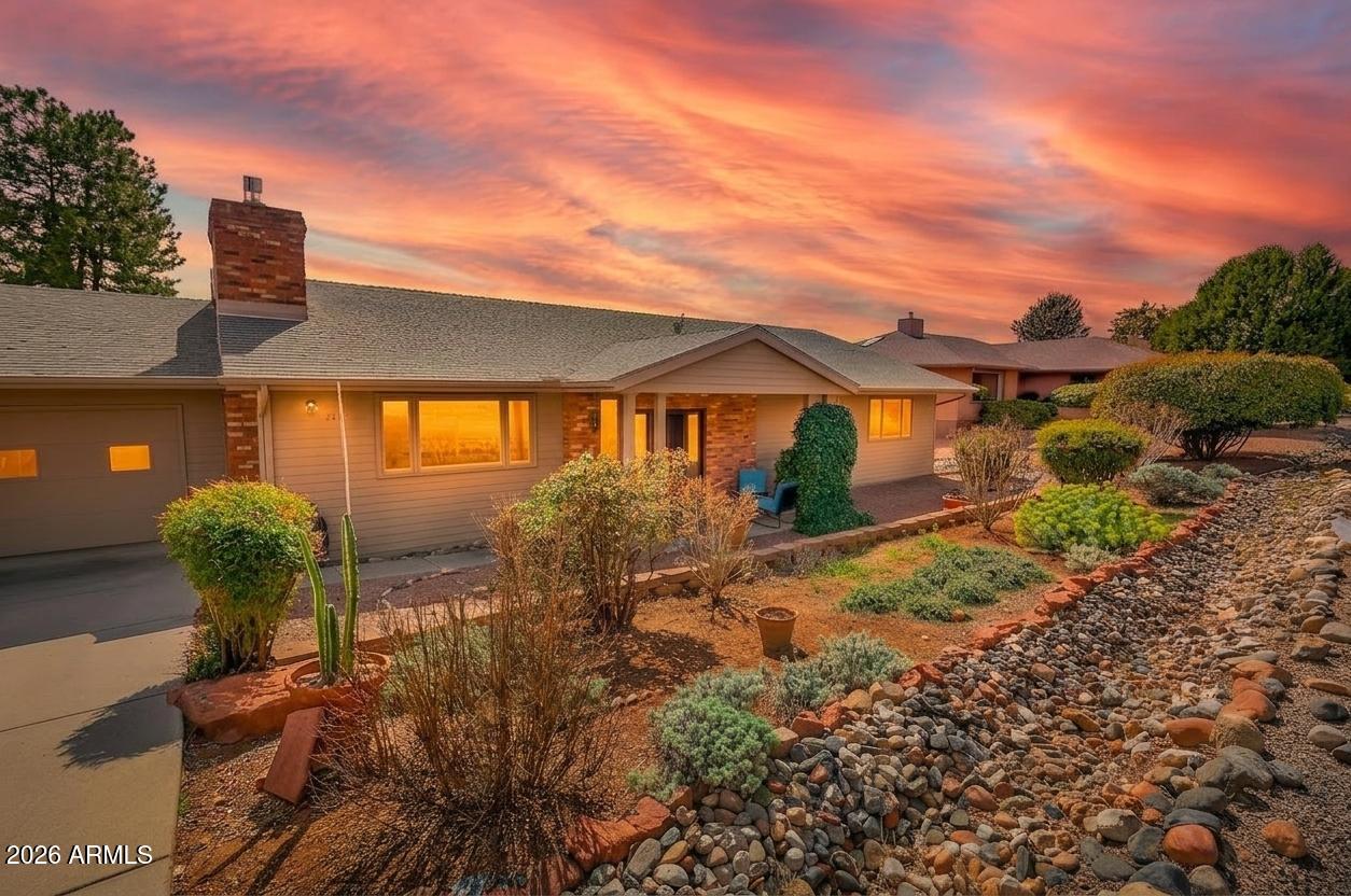 2215 LARIAT Road