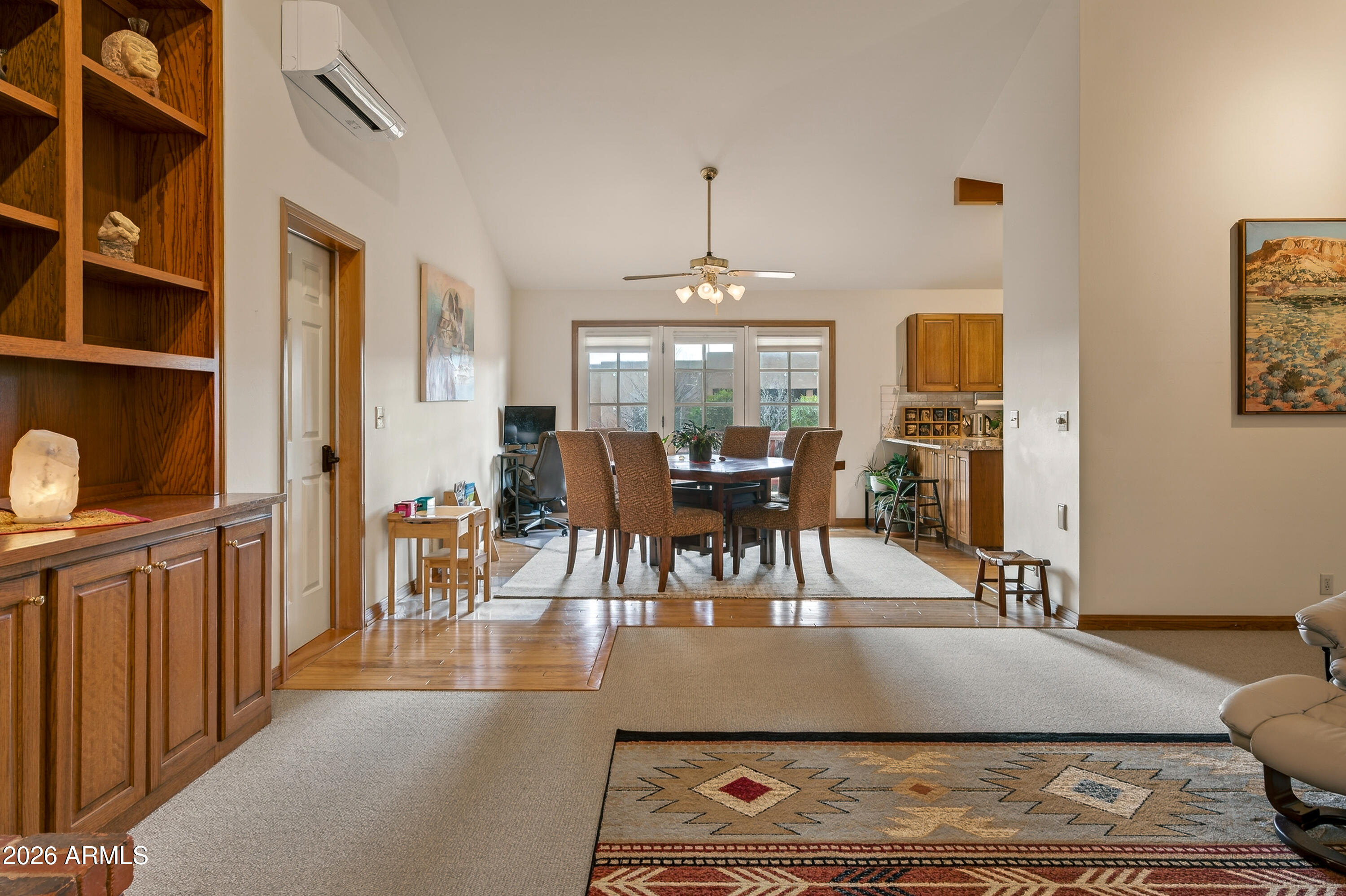 2215 LARIAT Road