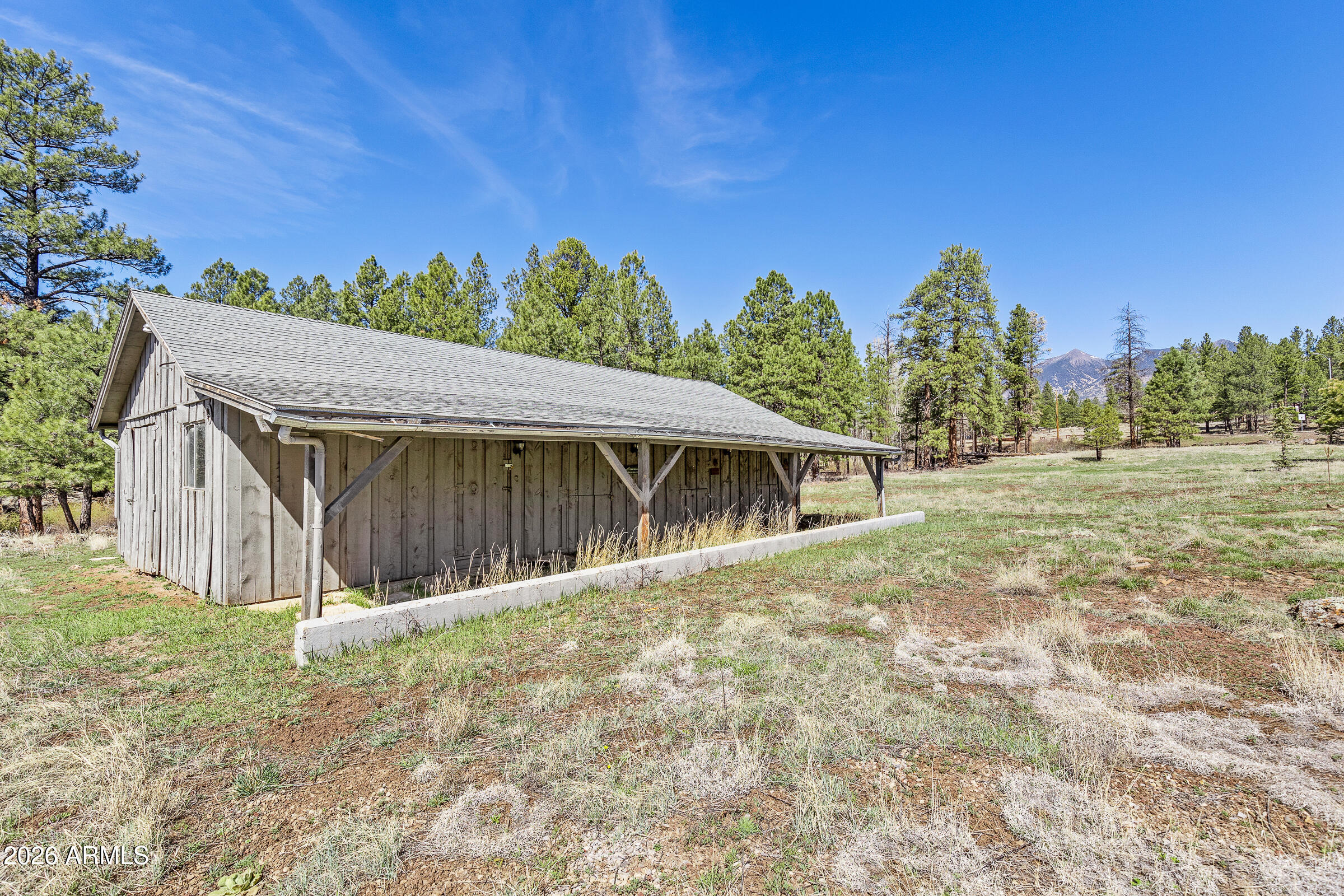 3005 N FORT VALLEY Road
