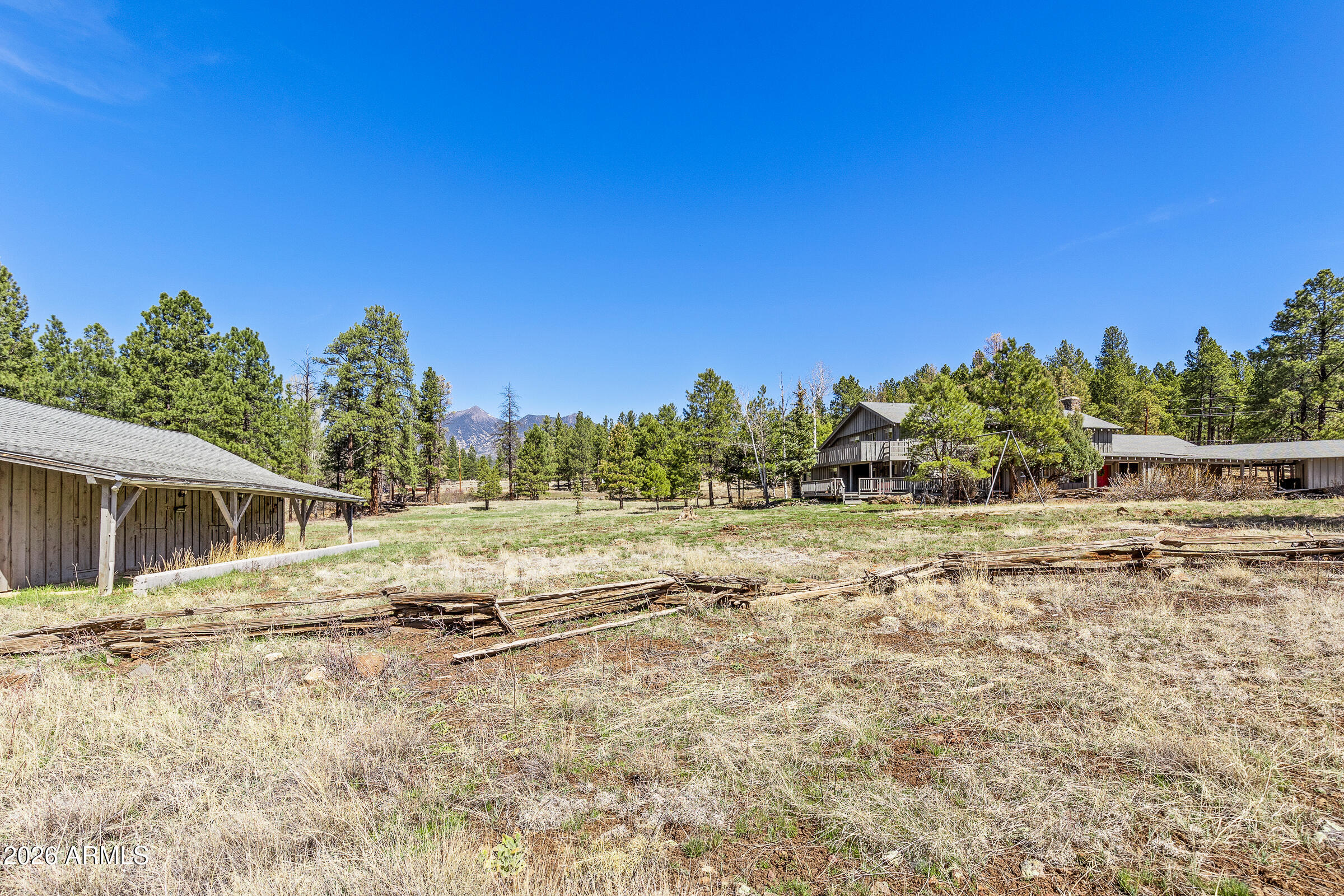 3005 N FORT VALLEY Road