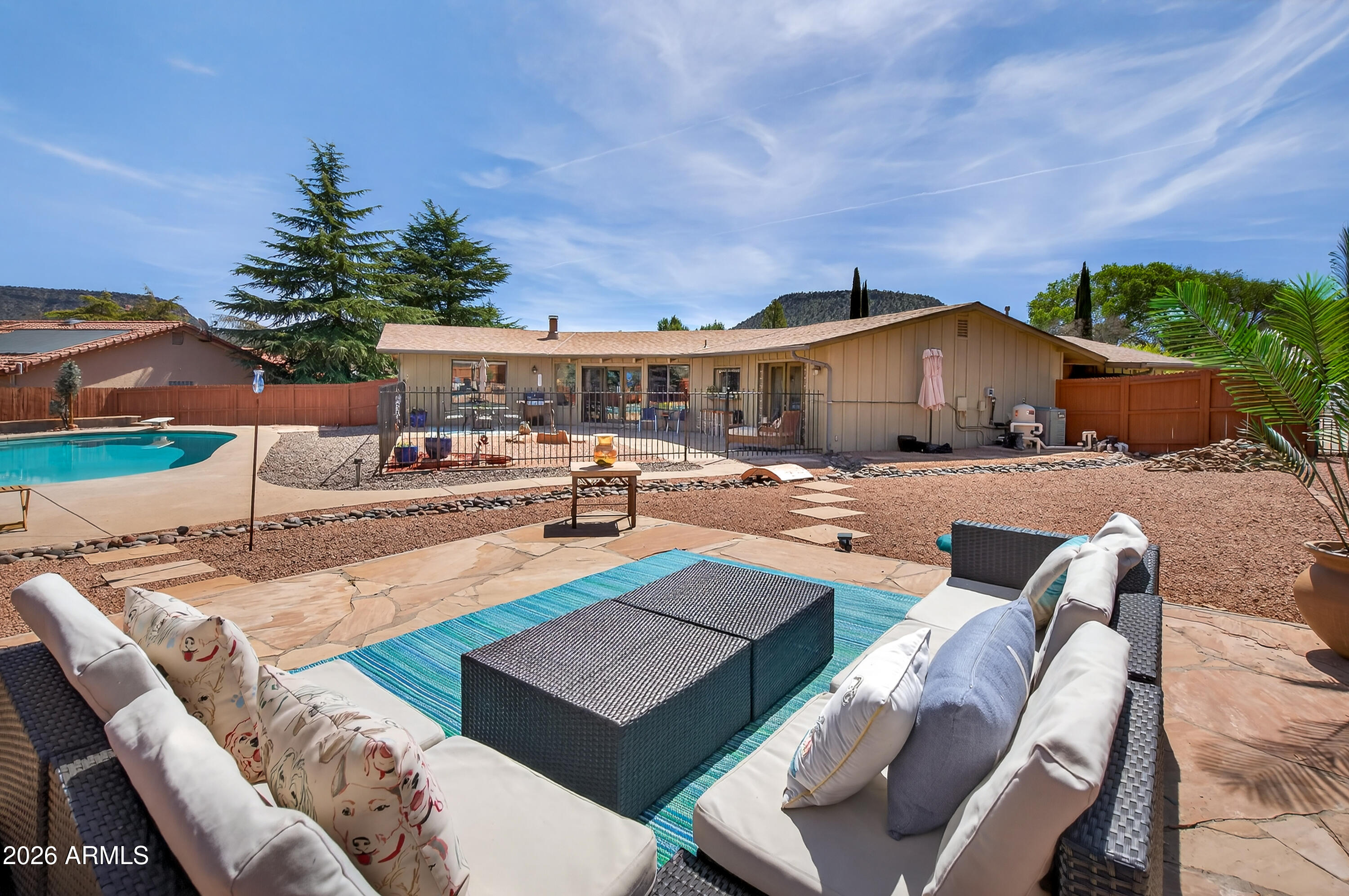 1182 BELL ROCK Boulevard