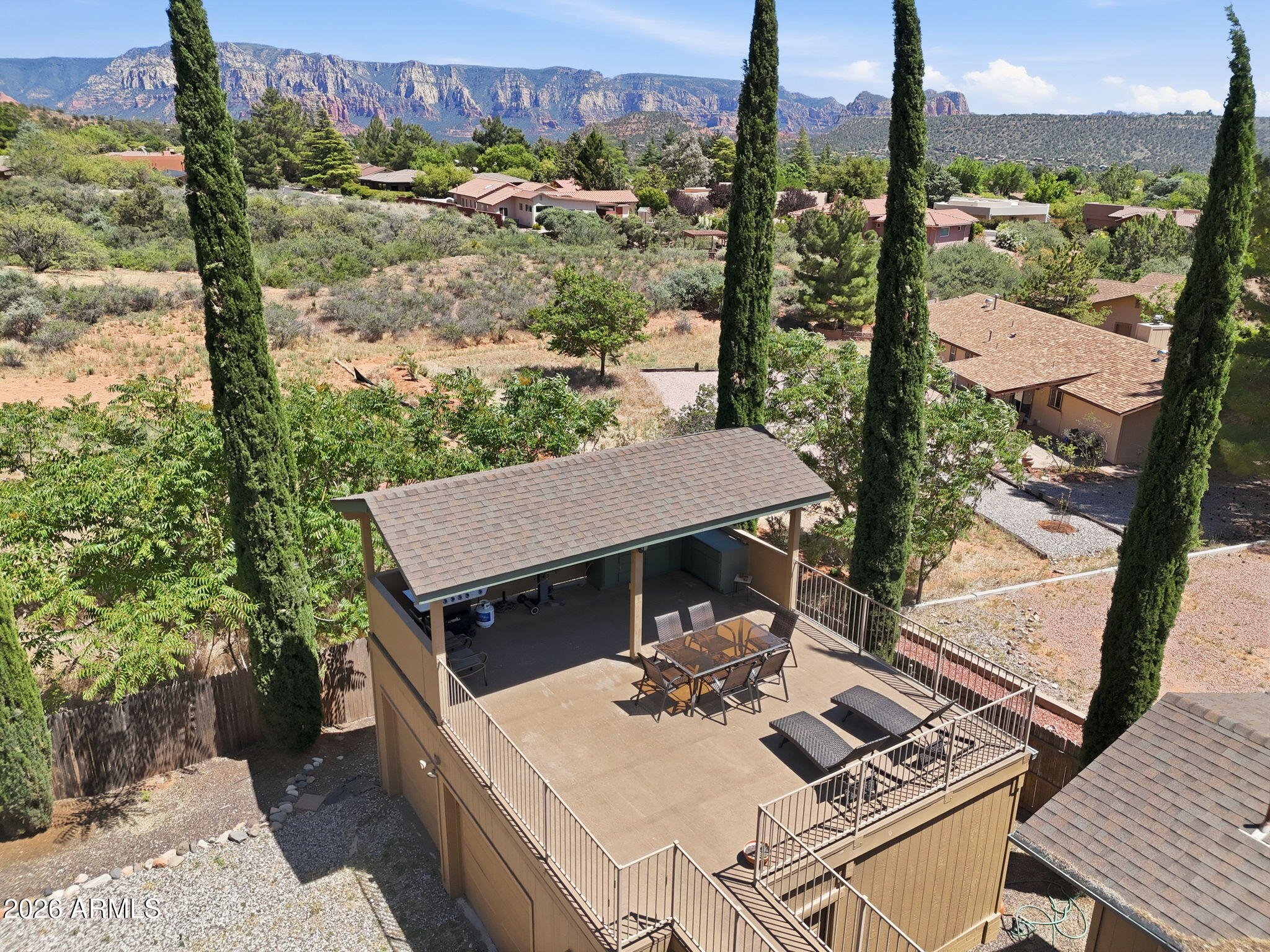 730 SUNSHINE Lane
