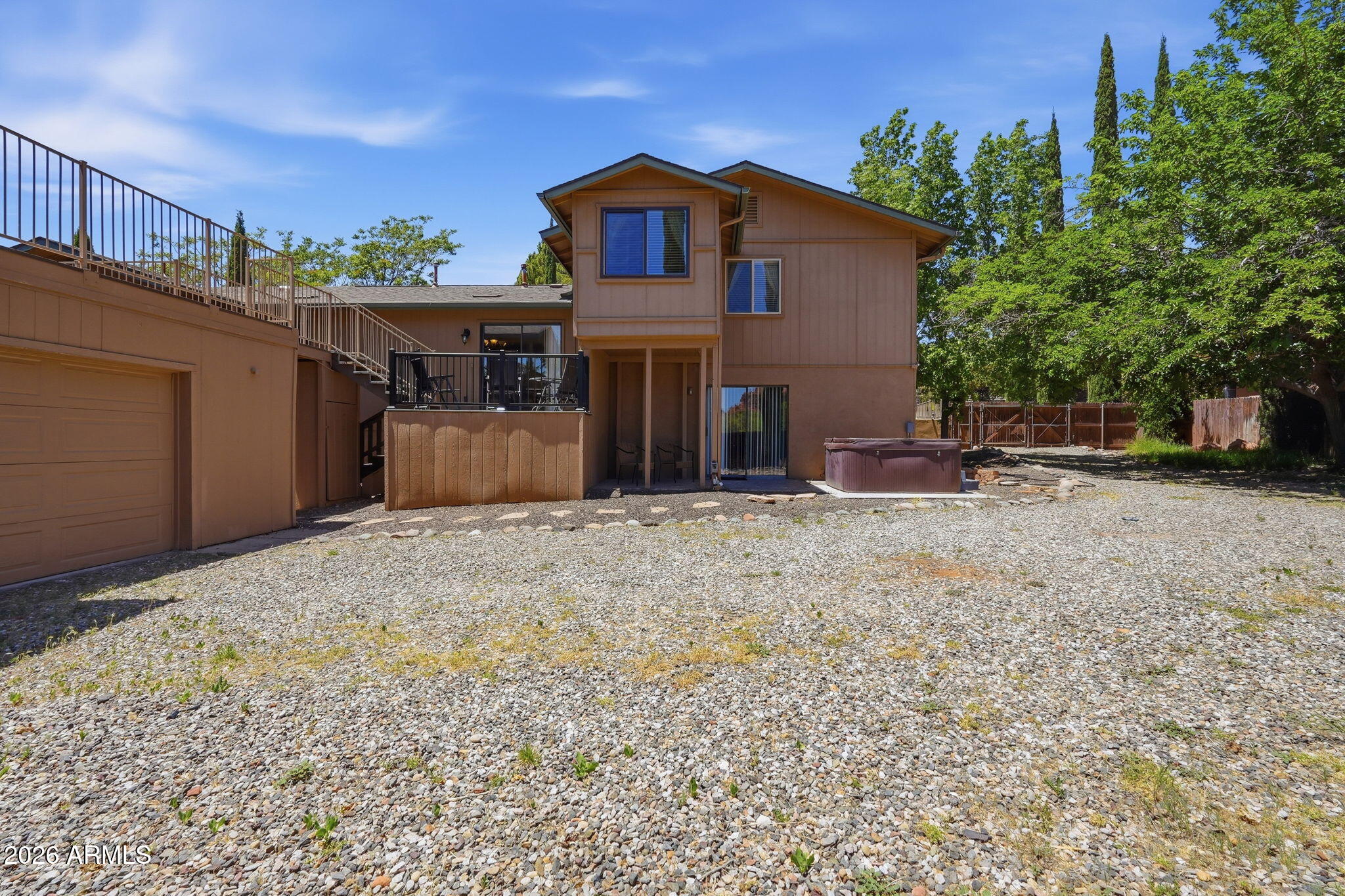 730 SUNSHINE Lane