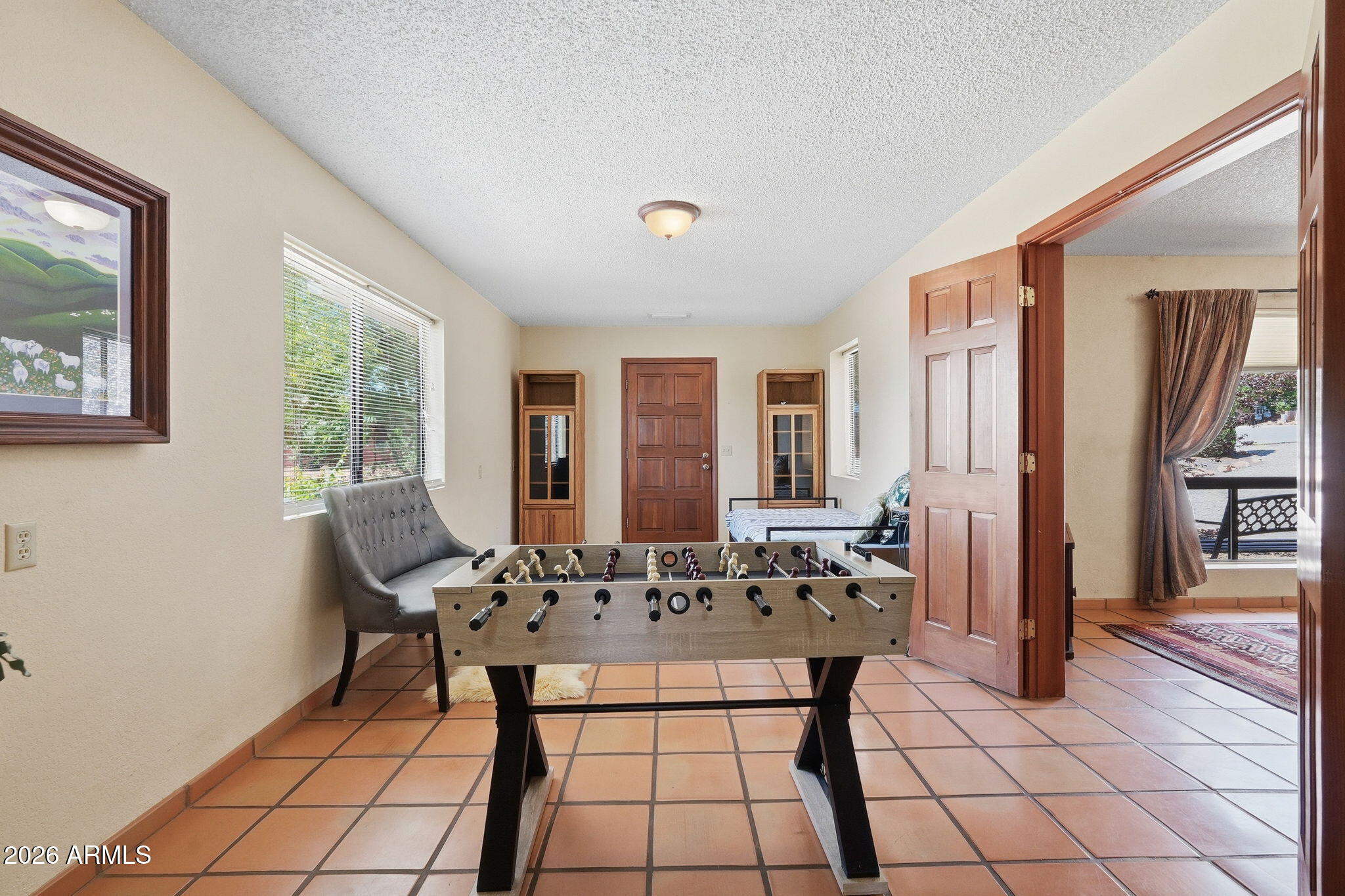 730 SUNSHINE Lane