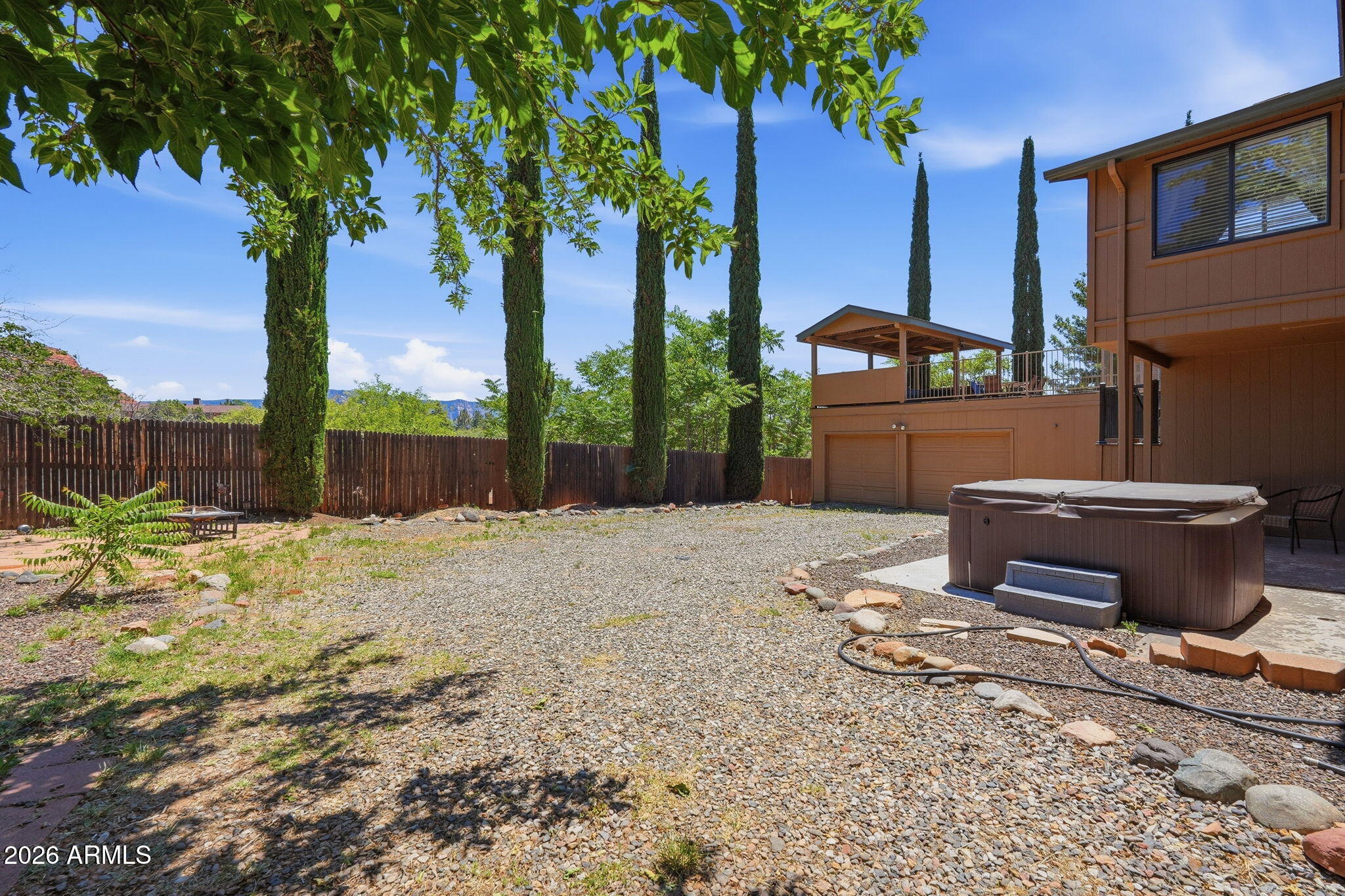 730 SUNSHINE Lane