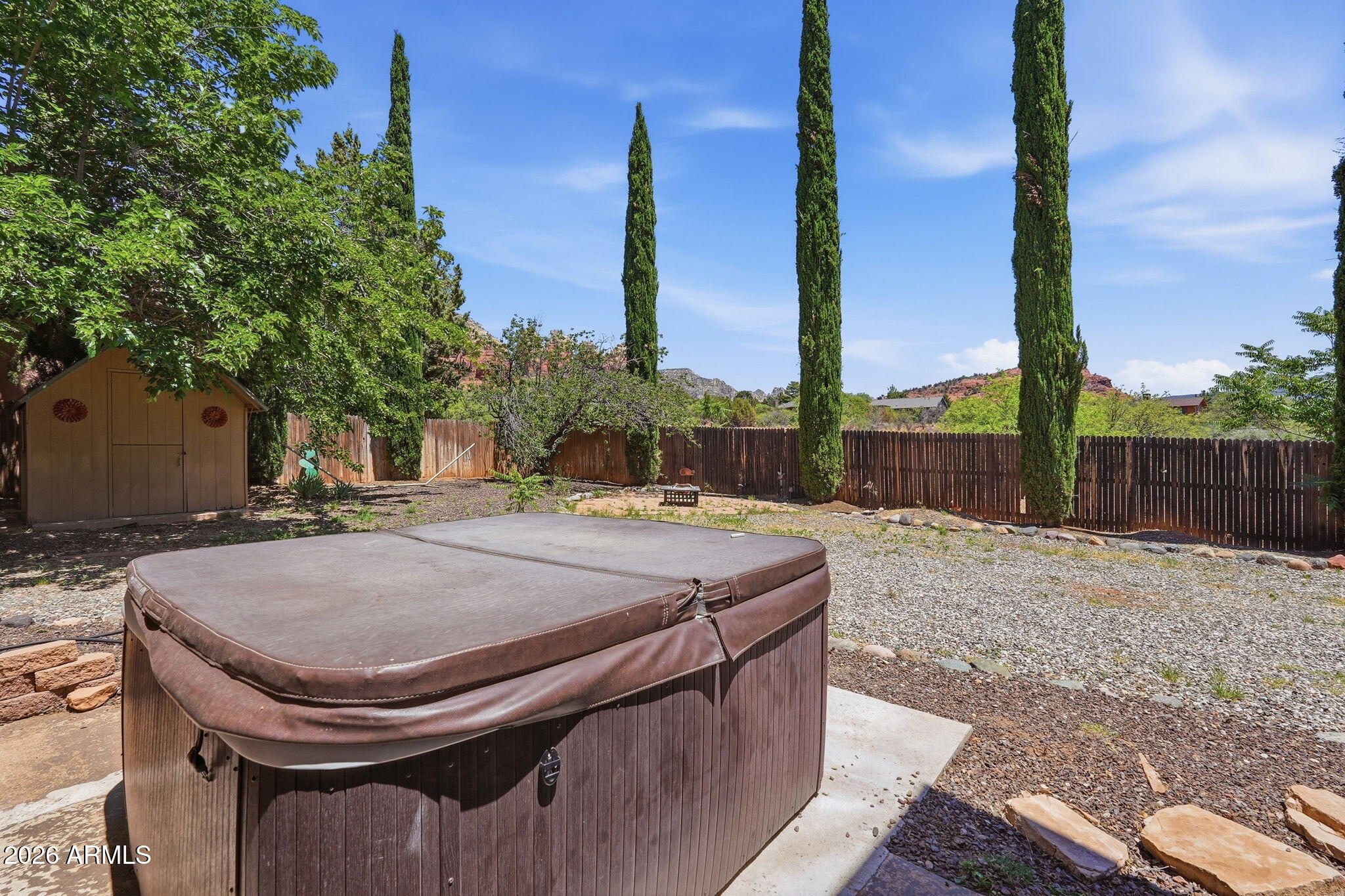 730 SUNSHINE Lane