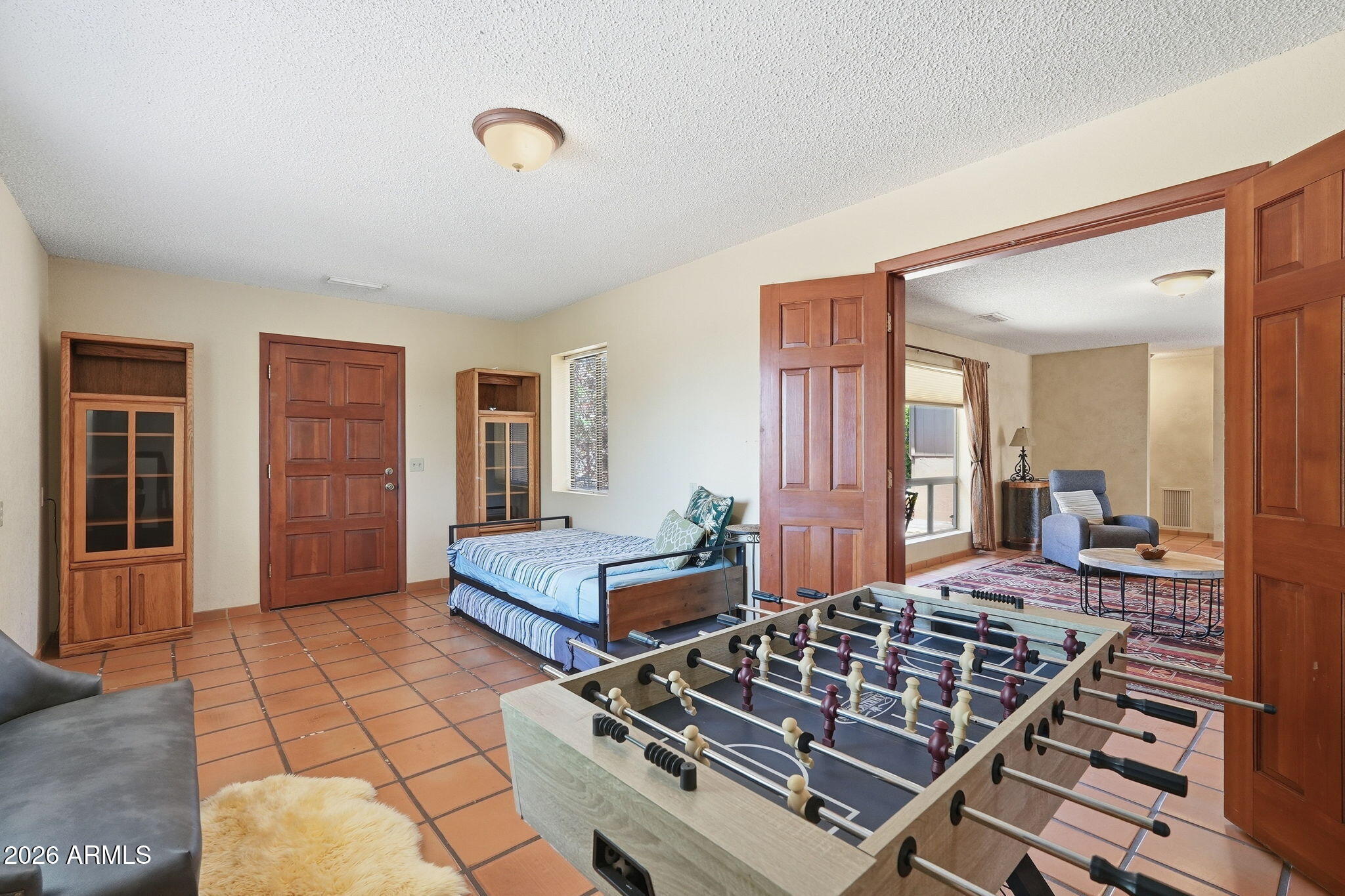 730 SUNSHINE Lane