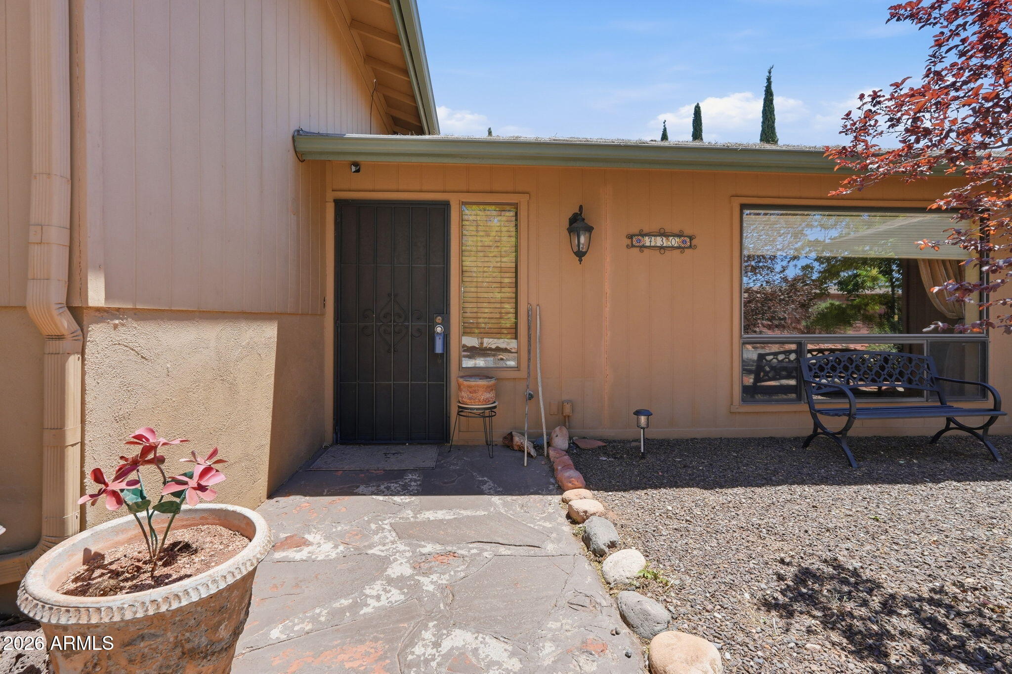 730 SUNSHINE Lane