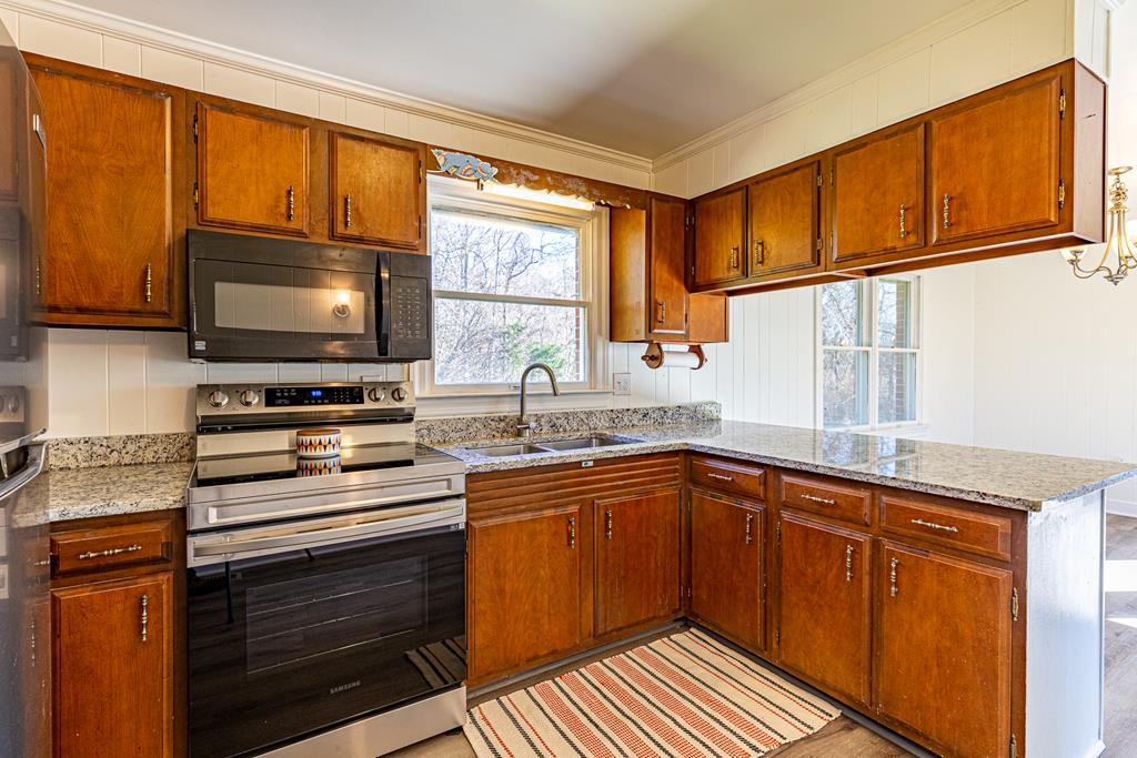 487 West Point Road