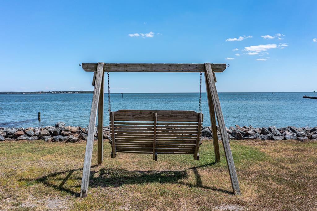 81-82 Skipjack Drive