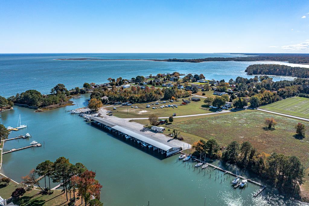 81-82 Skipjack Drive