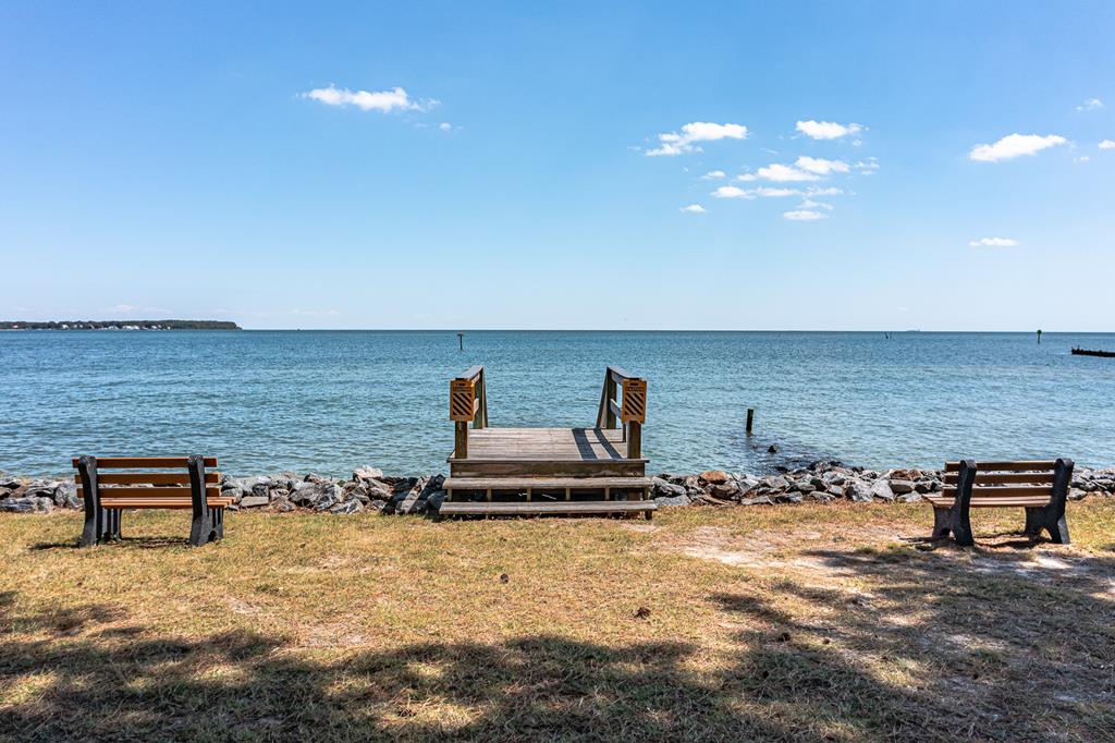 81-82 Skipjack Drive