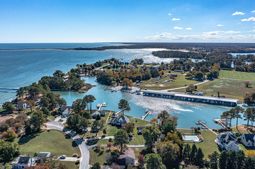 81-82 Skipjack Drive