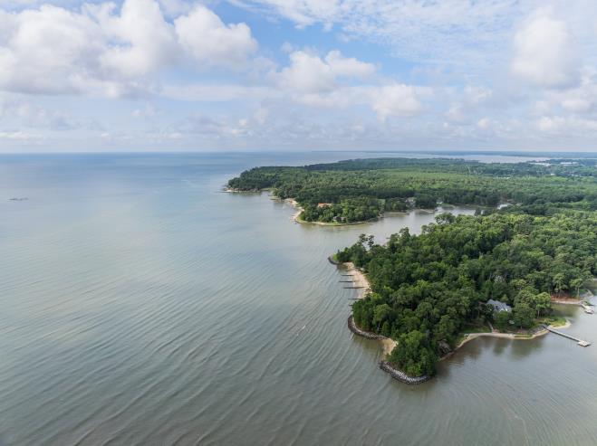 302 Twin Harbor Road
