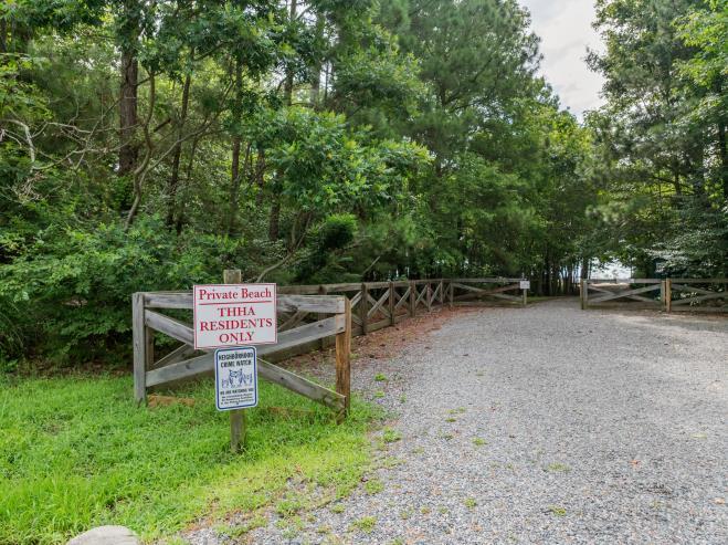 302 Twin Harbor Road