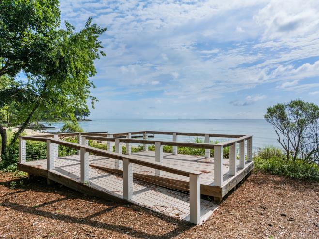 302 Twin Harbor Road