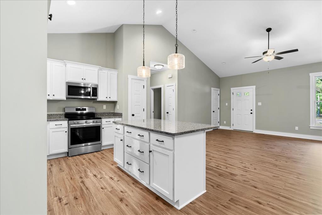 302 Twin Harbor Road