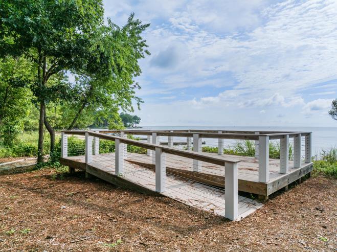 302 Twin Harbor Road