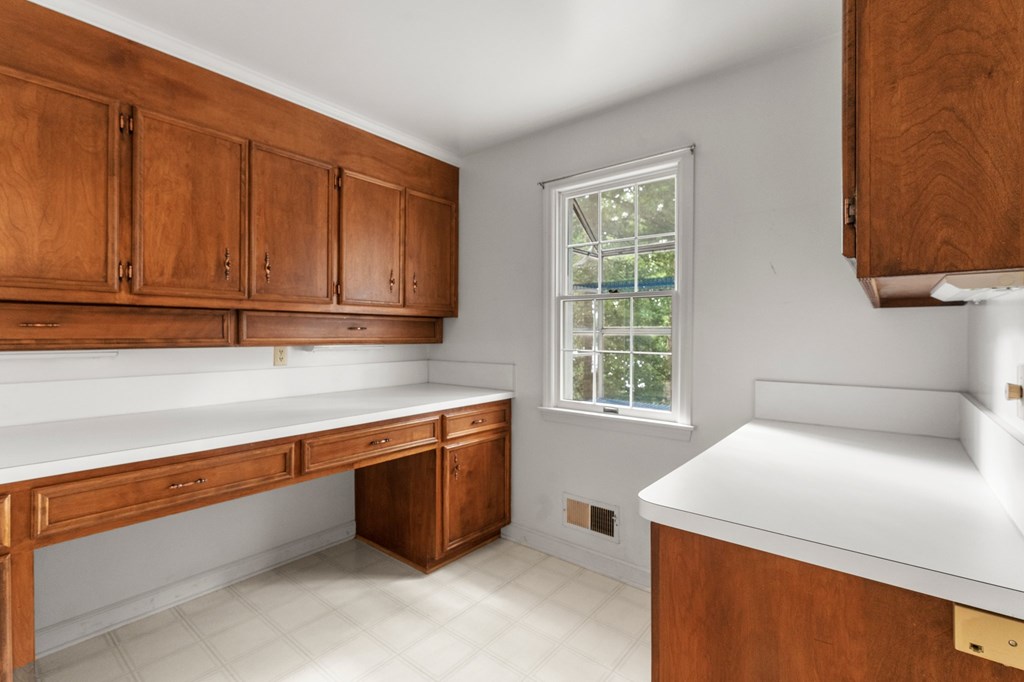 1720 Laurel Point Road