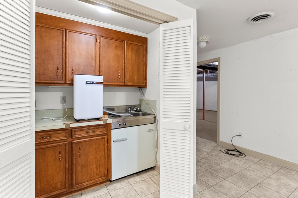 1720 Laurel Point Road