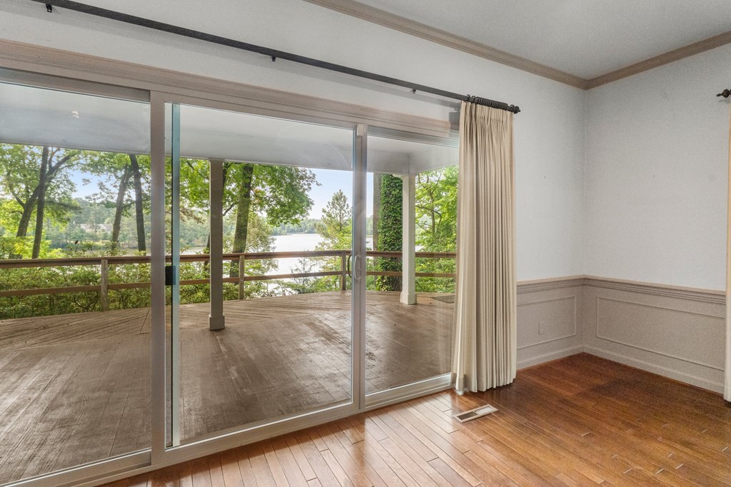 1720 Laurel Point Road