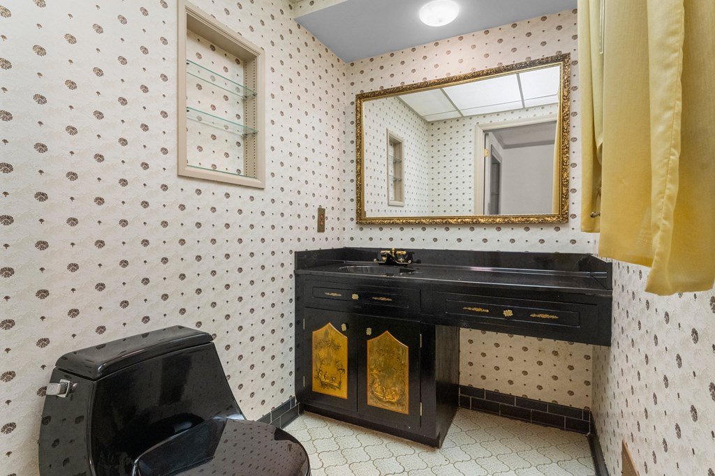 1720 Laurel Point Road