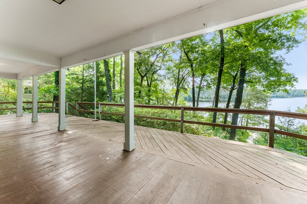 1720 Laurel Point Road