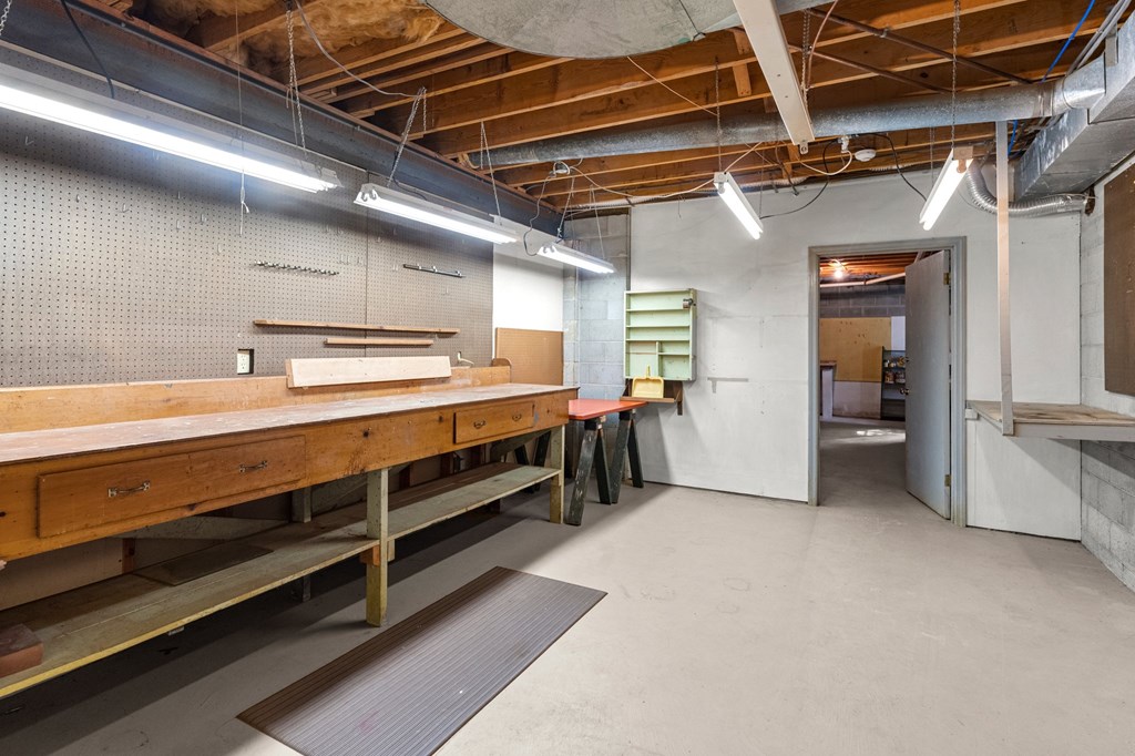 1720 Laurel Point Road