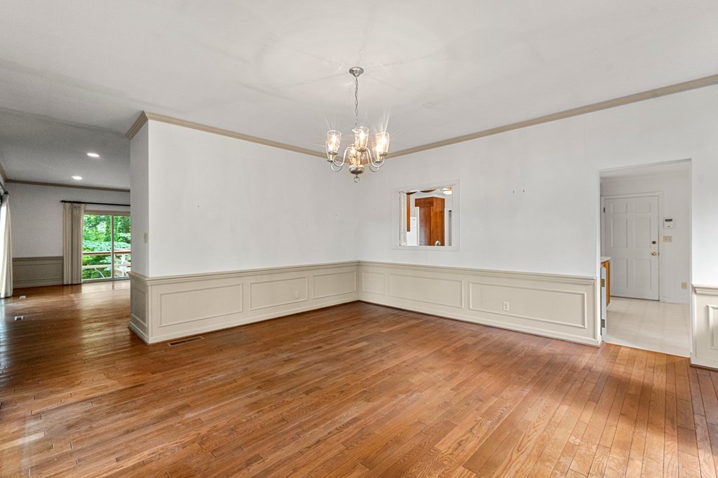 1720 Laurel Point Road