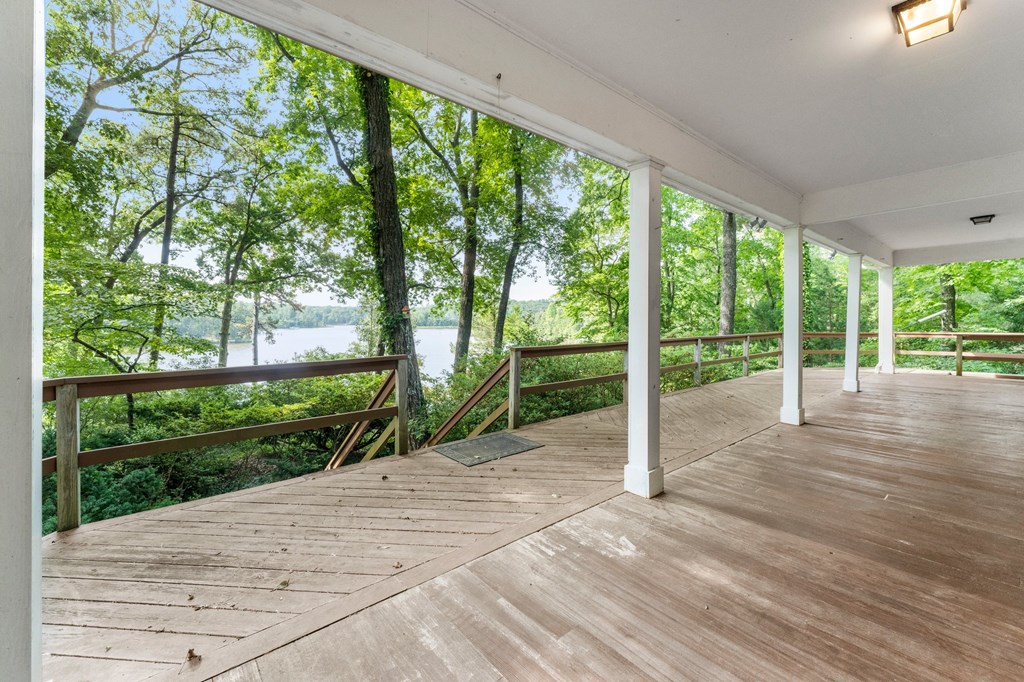 1720 Laurel Point Road