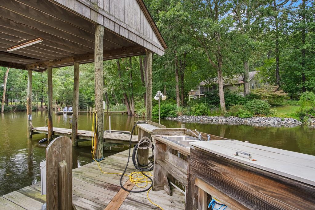 310 Locksley Lane
