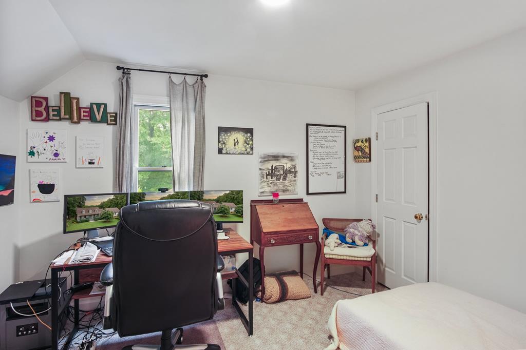 310 Locksley Lane