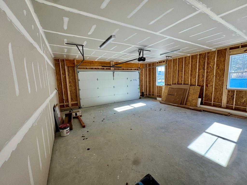 64 Crowsnest Court