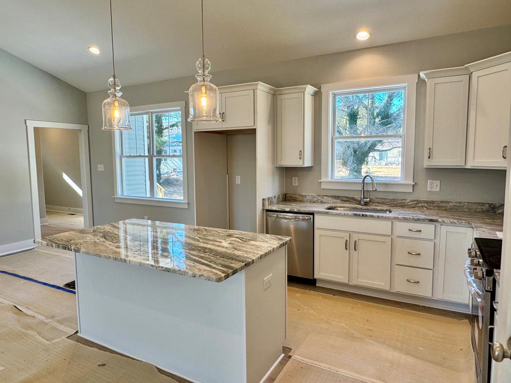 64 Crowsnest Court