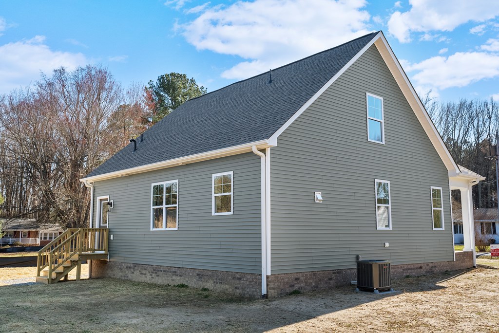 33 Oakland Street