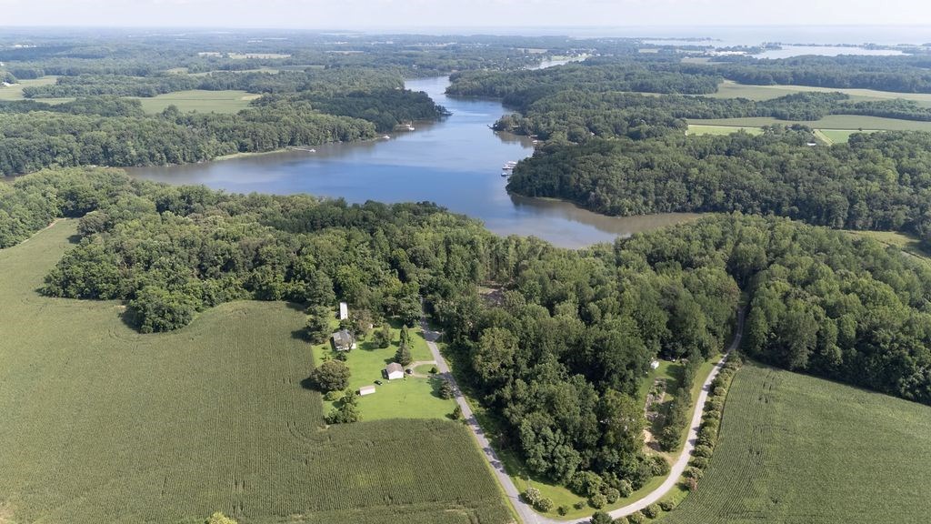 667 Rowes Landing Rd
