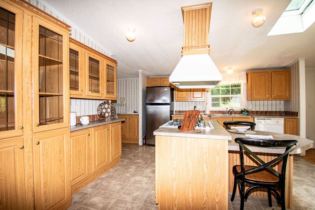 667 Rowes Landing Rd