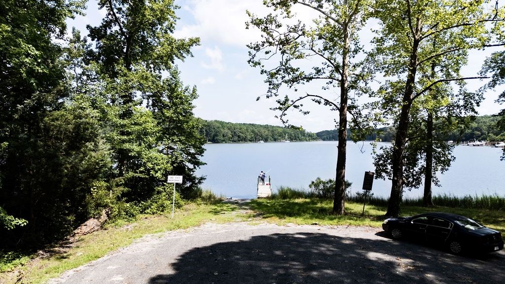 667 Rowes Landing Rd