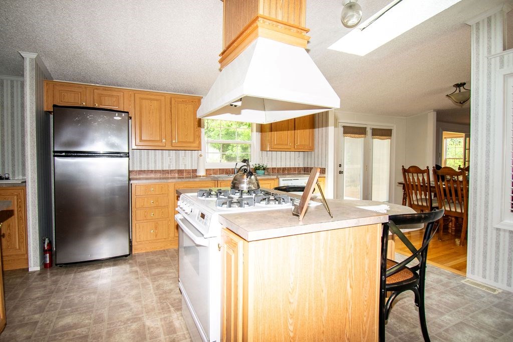 667 Rowes Landing Rd