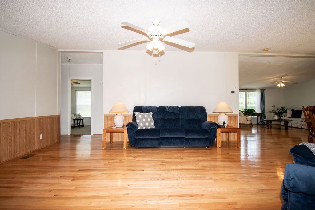 667 Rowes Landing Rd