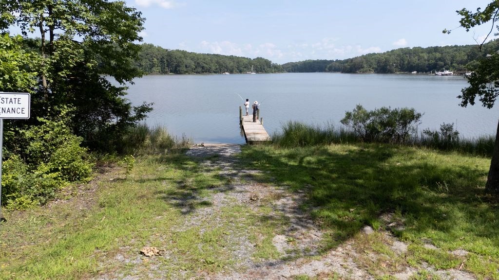 667 Rowes Landing Rd