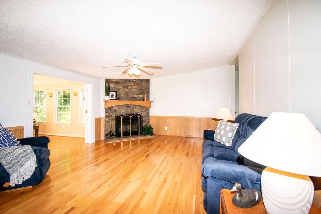 667 Rowes Landing Rd