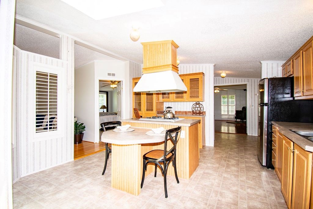 667 Rowes Landing Rd