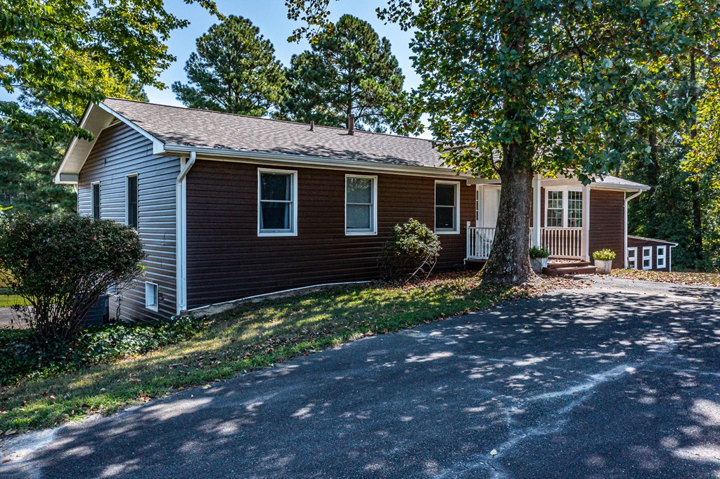 433 Old Farm Lane Road