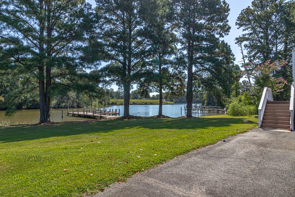 433 Old Farm Lane Road