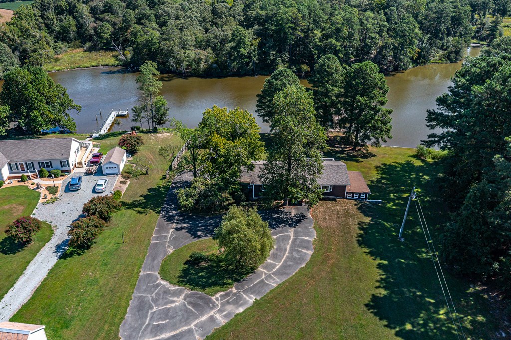 433 Old Farm Lane Road