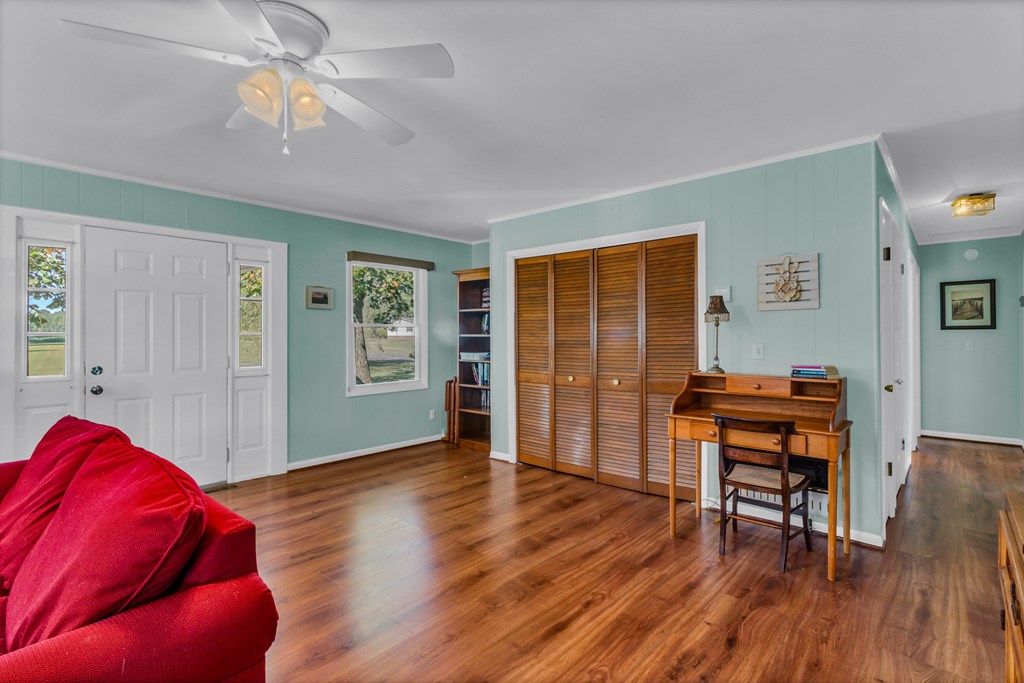 433 Old Farm Lane Road