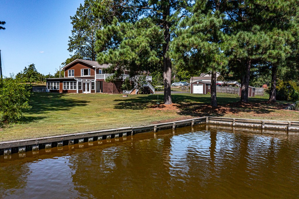433 Old Farm Lane Road