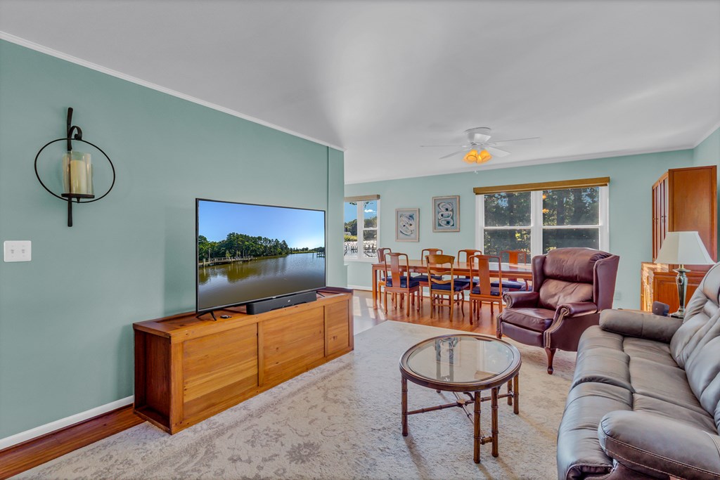 433 Old Farm Lane Road