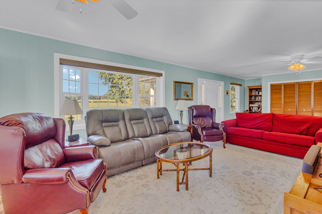 433 Old Farm Lane Road